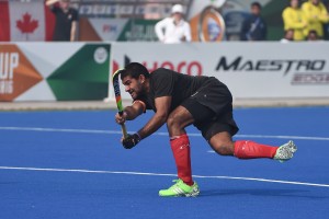 2016 Junior World Cup (Men). December 13, 2016 vs England. 6-0 loss. By Yan Huckedubler.